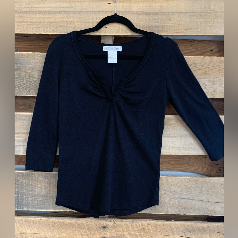 K. Jordan Long Sleeve V Neck Top Size Medium Perfect Condition